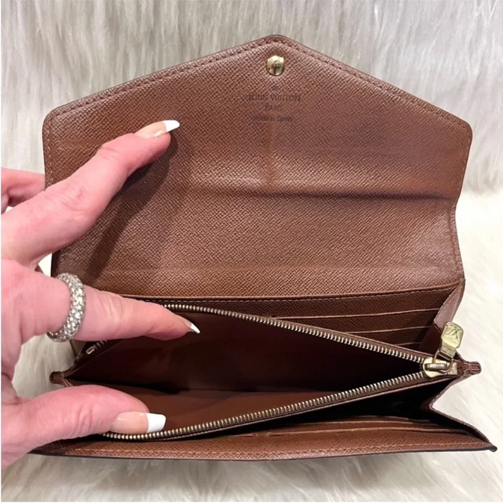 Authentic Louis Vuitton Portefeuille Sarah Long Wallet - Picture 8 of 12